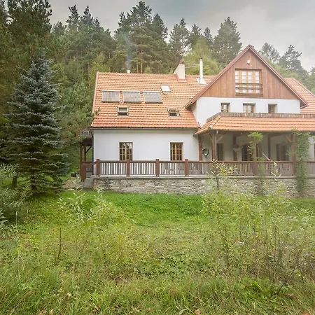 W Casa de hóspedes *